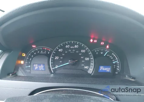 2012 Toyota Camry Le z USA, uszkodzony, nr VIN 4T4BF1FK0CR185509